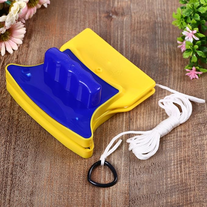 Easy Clean Plastic Magnetic Double Faced Glass Wiper